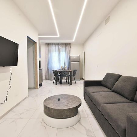 Appartamento Delfino Rimini Bagian luar foto
